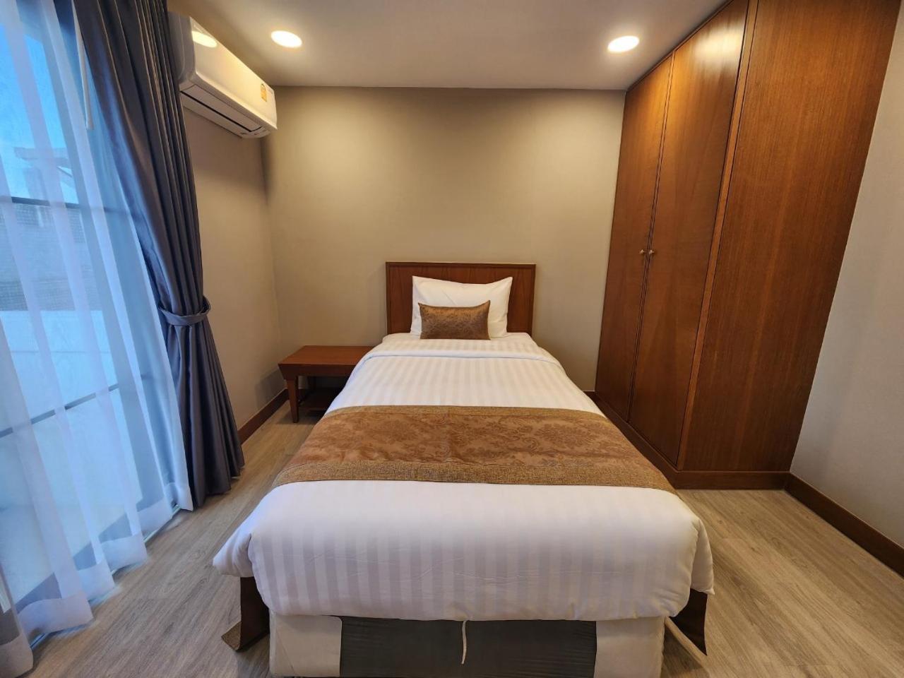 United Tower Thonglor By Aspira Apartment Bangkok Exterior photo